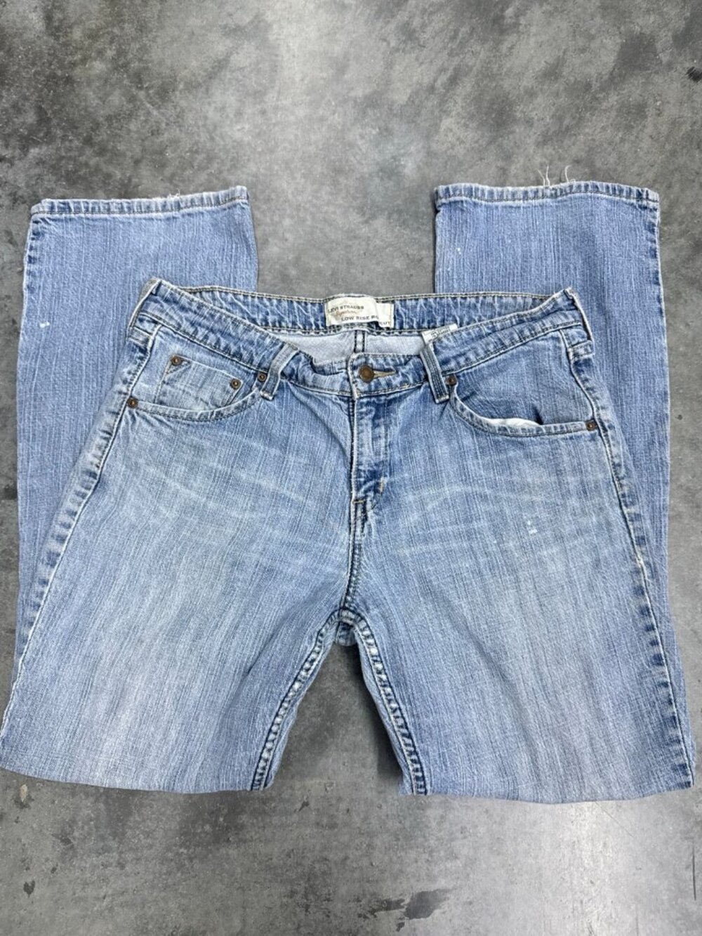 LEVI STRAUSS jeans low rise bootcut light blue 10 Short